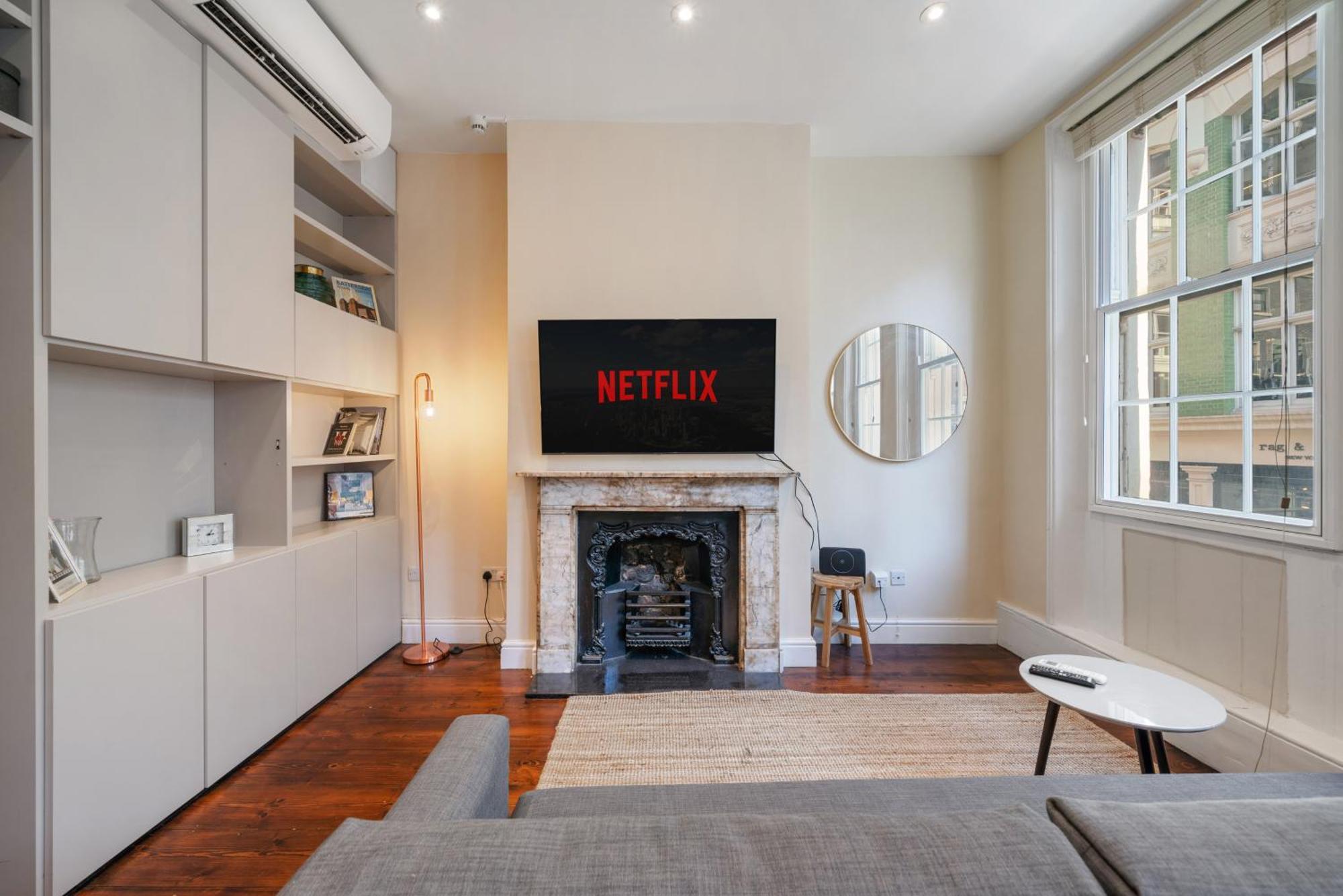 לונדון Superb One Bedroom Apartment In Soho מראה חיצוני תמונה