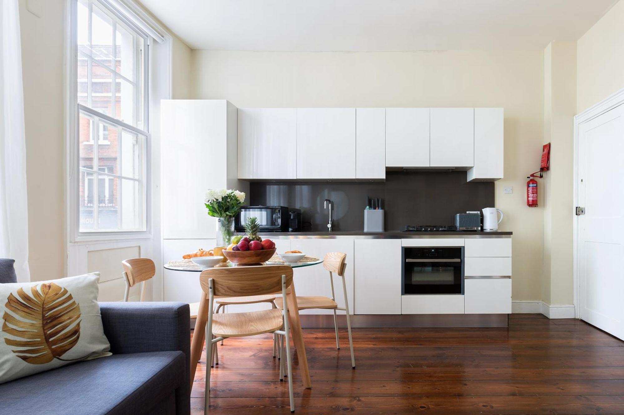 לונדון Superb One Bedroom Apartment In Soho מראה חיצוני תמונה